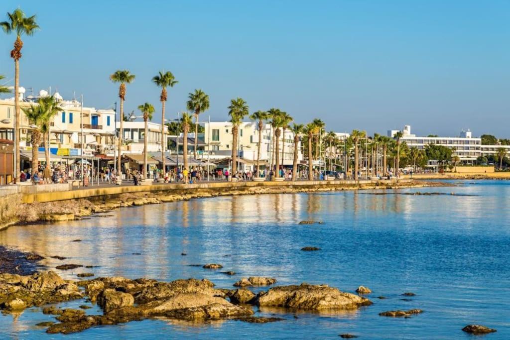 Cozy Nerina Cottage At Harbour Paphos Exterior foto